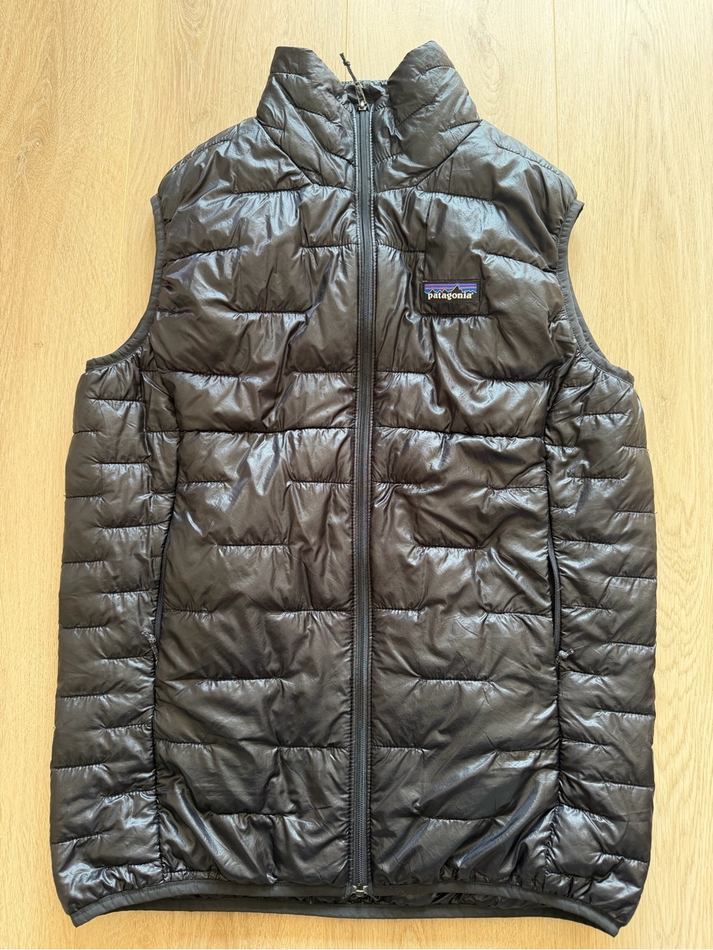 Patagonia Men's Puffy Vest in Black